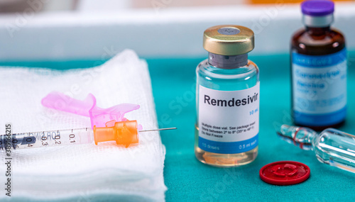 Canvas Print Medication prepared for people affected by Covid-19, Remdesivir is a selective a