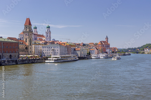The Donau with the historic center of Passau seen from the Luitpold bridge