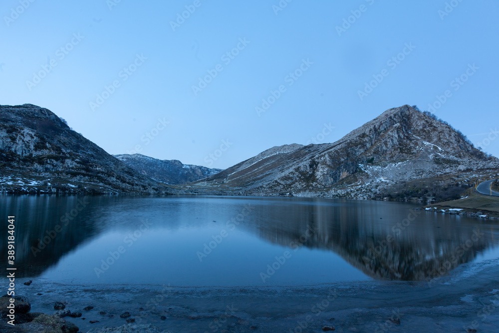 Obraz premium View of mountains landscape. Enol mountain lake, Covadonga, National Park of Picos de Europa, Asturias, Spain