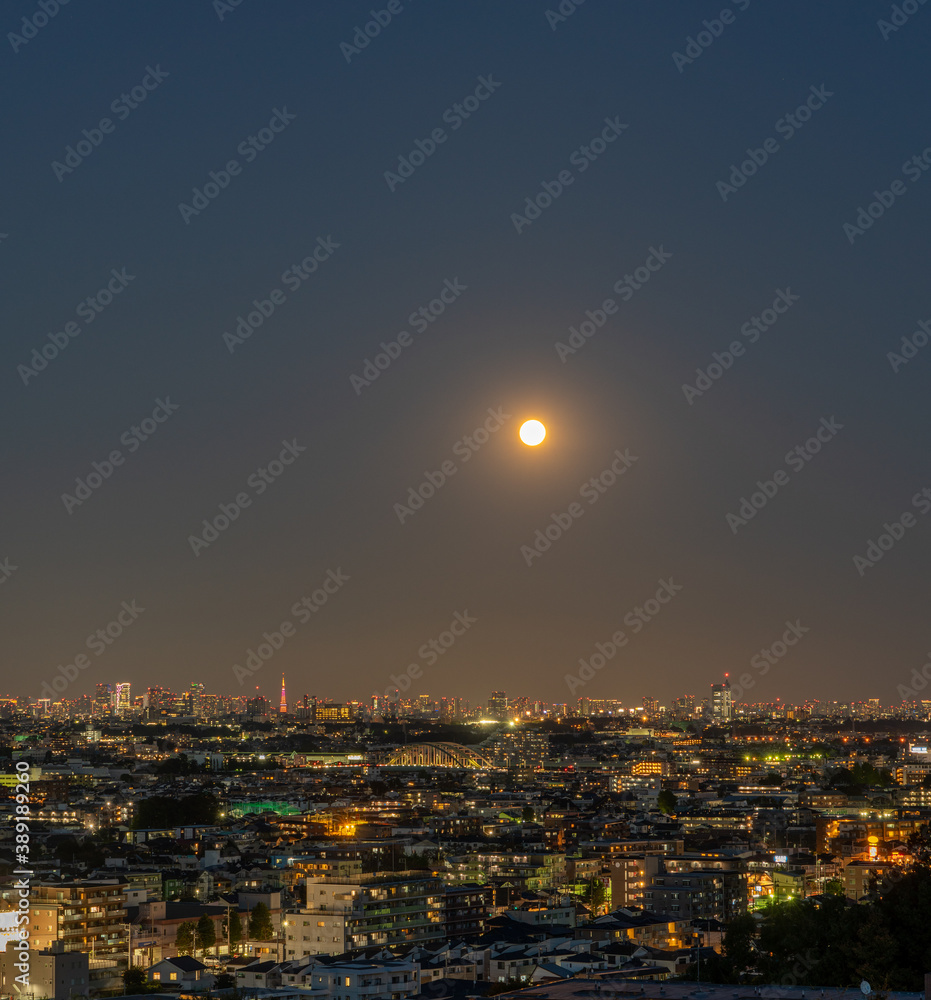 Full moon tokyo