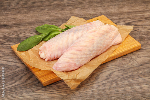 Raw turkey wings for cooking