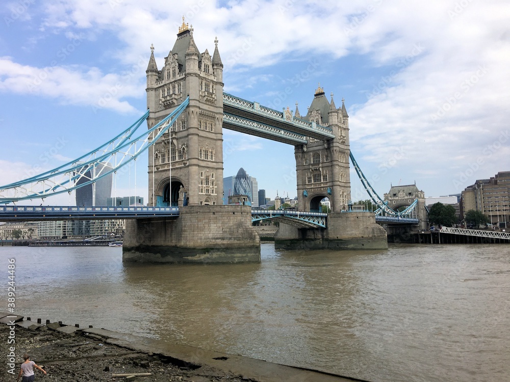 Fototapeta premium Tower Bridge in London