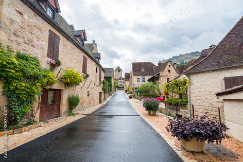 Fototapeta Naklejka Na Ścianę i Meble -  countryside town of stone houses in france