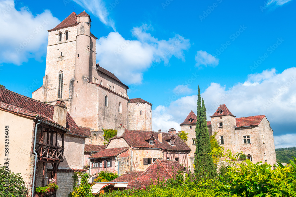 beautiful town of saint cirq lapopie beautiful town of saint cirq lapopie