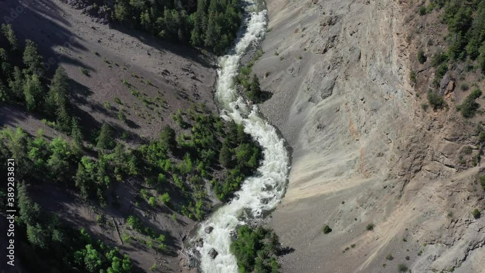 Aerial view of river flowing through stunning landscape
Aerial view of river flowing through stunning landscape