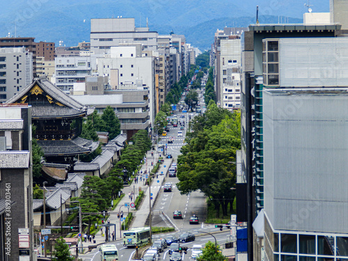 京都　烏丸通沿いに見える京都の風景 photo