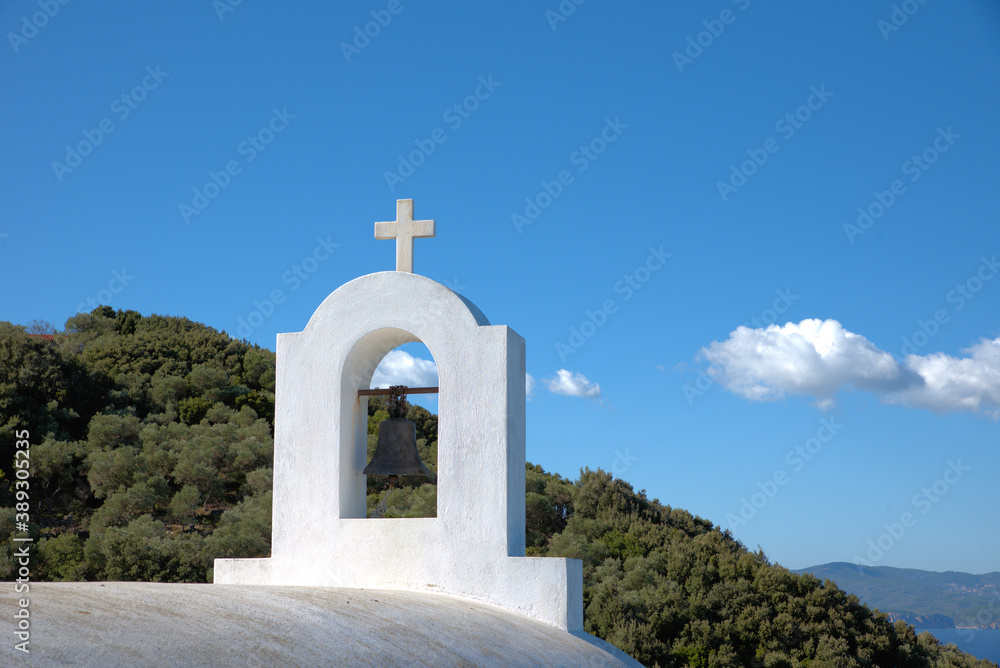 Obraz premium orthodox church with modern design on the island of Skiathos, Greece