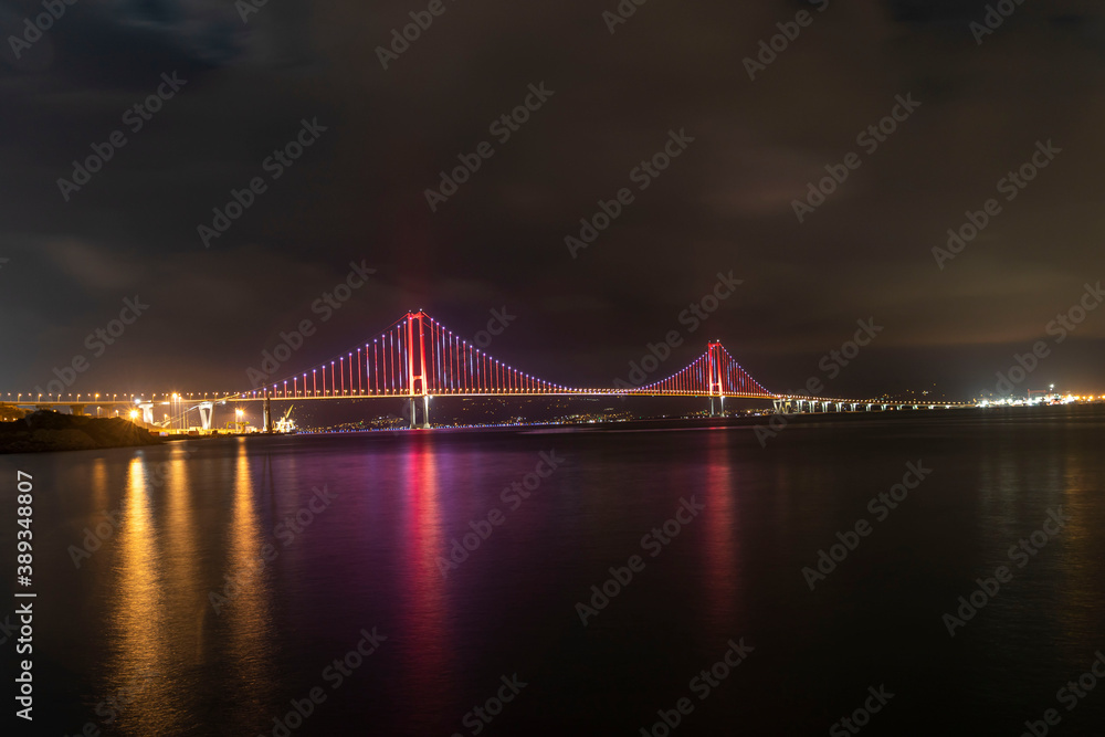 Fototapeta premium Osmangazi Bridge (Izmit Bay Bridge). IZMIT, KOCAELI, TURKEY. Longest bridge in Turkey and the fourth-longest suspension bridge in the world by the length of its central span.