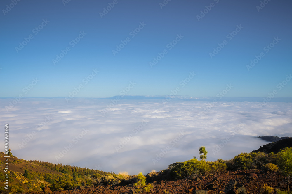 Naklejka premium Above the clouds