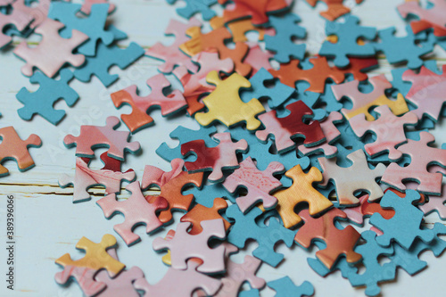 jigsaw puzzle pieces