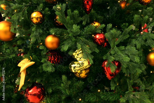 background, ball, beautiful, bright, celebration, christmas, december, decoration, design, festive, gold, green, holiday, light, merry, new, ornament, red, season, seasonal, shiny, toy, tree, winter, 