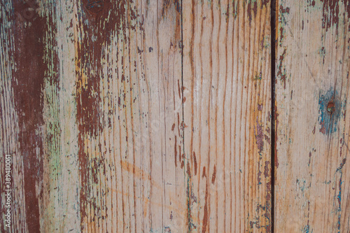 peeling paint on wooden boards © ORebrik