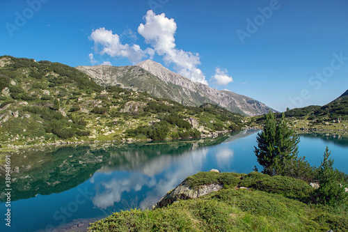 Fototapeta Naklejka Na Ścianę i Meble -  Hiking to Banderitsa lakes, view across the lakes of the Pirin Mountains in Bulgaria with Muratovo, Ribnoto, National Park Pirin