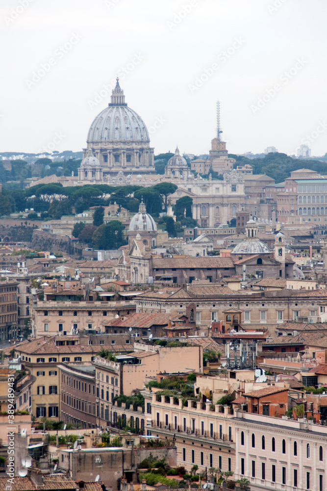 Skyline, panoramica o vista de la ciudad de Roma, pais de Italia