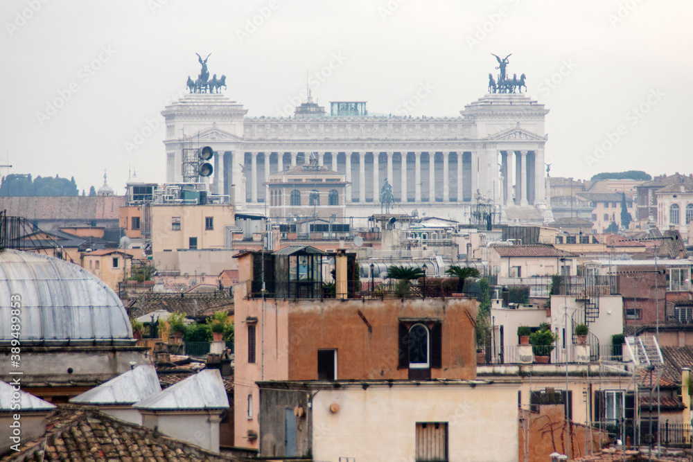 Monumento Nacional a Víctor Manuel II o Monumento Nazionale a Vittorio Emanuele II en la ciudad de Roma, pais de Italia
