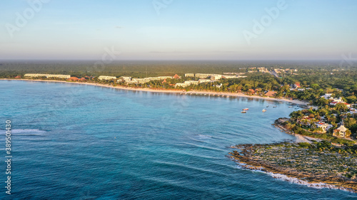 Caribbean Beach Blue Water © Leon718