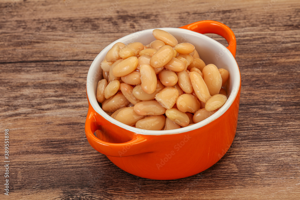 White beans kidney in the bowl White beans kidney in the bowl
