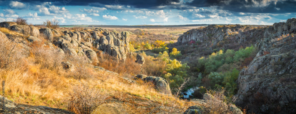 Fototapeta premium Aktov canyon pano