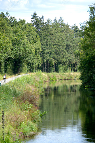 Obraz na plátně Canal Nantes à Brest