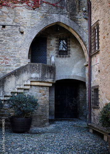 Foto scattata nel borgo di Tagliolo Monferrato all'interno del suo famoso castello.