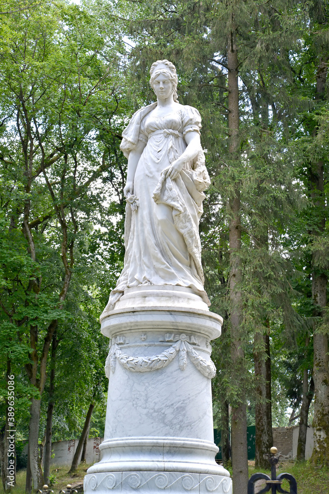 SOVIETSK, RUSSIA. Sculpture of the Prussian queen Louise in the city park. Kaliningrad region