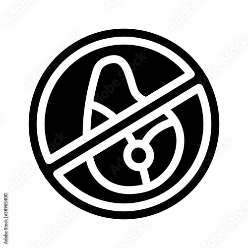 ban on meat glyph icon vector illustration
