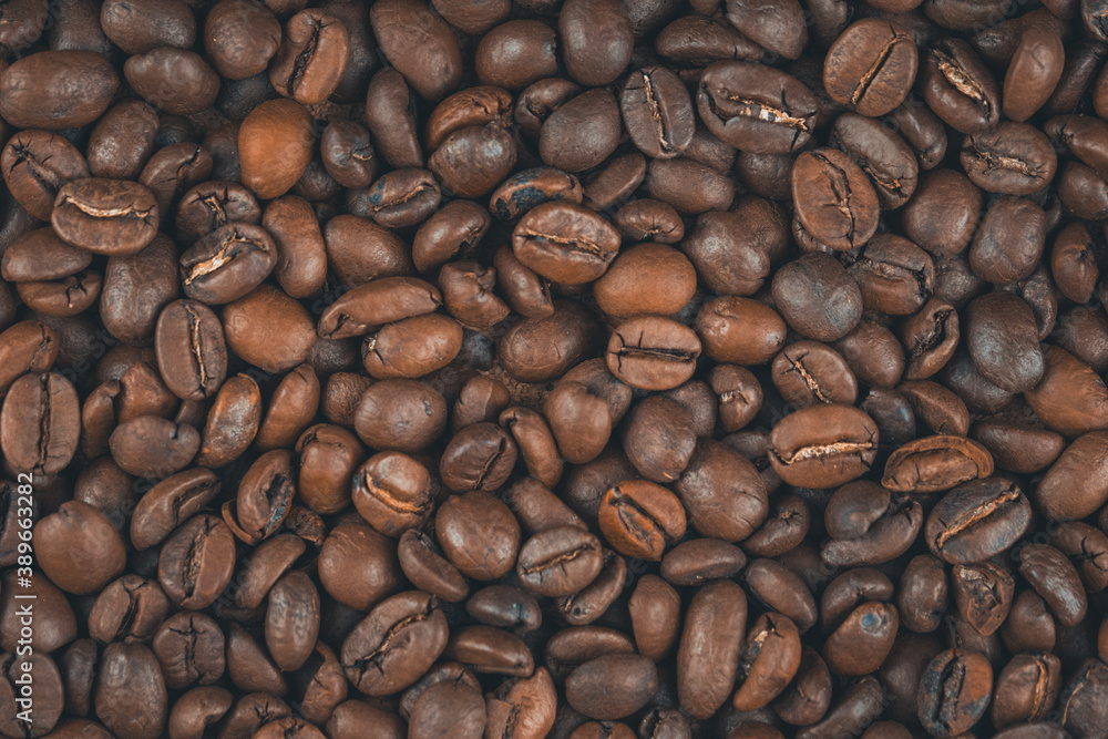 Naklejka premium Background of roasted coffee beans