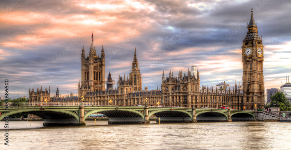 London House of Parliament at sunset