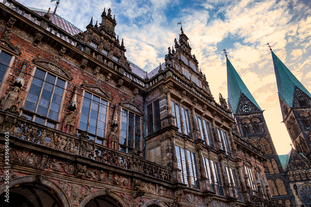 Rathaus und Dom