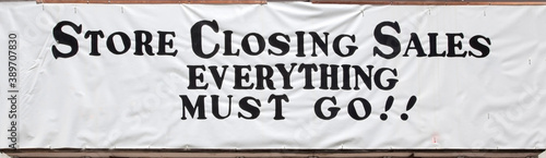 Isolated STORE CLOSING EVERYTHING MUST GO banner.