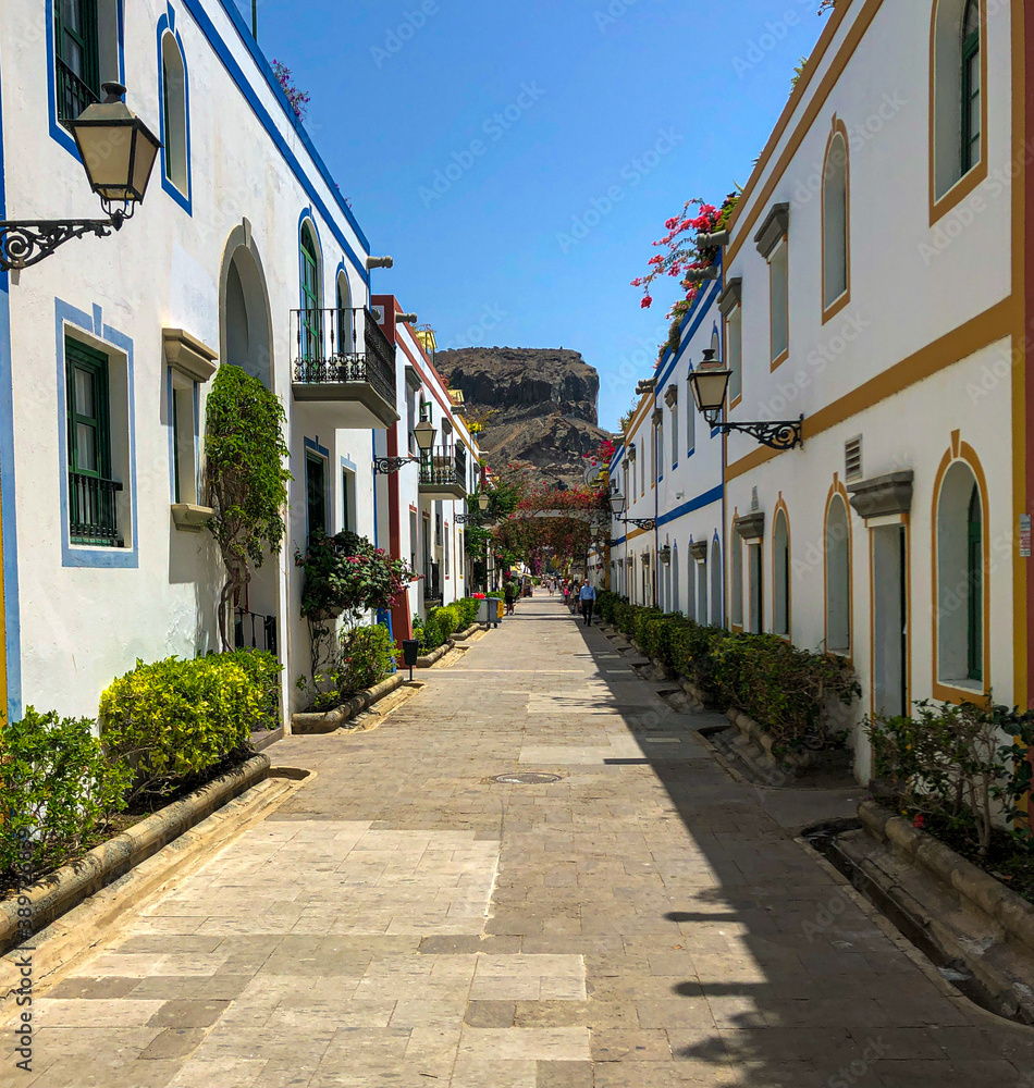 street in the old town of canary island 