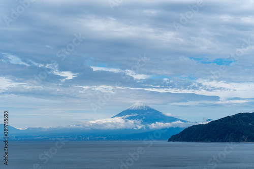 西伊豆から富士山を望む