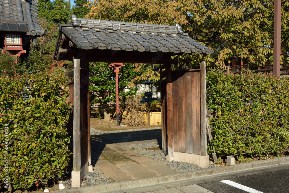 幸田露伴旧宅の門