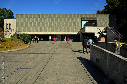 上野の森・国立西洋美術館