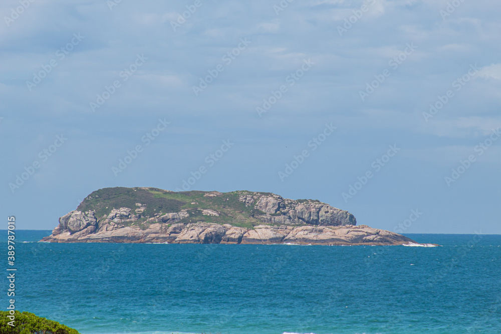 Ilha vista da Praia do Santinho,  Florianópolis, praia tropical, Santa Catarina, Brasil, florianopolis, 