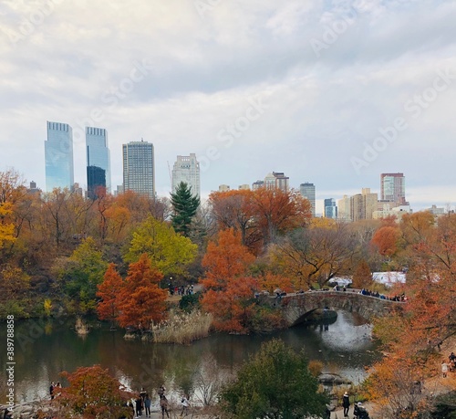 autumn in the city park