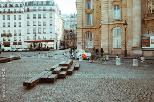 PARIS, FRANCE - Sep 01, 2020: Beautiful vintage landscape shot of the Paris districts streets