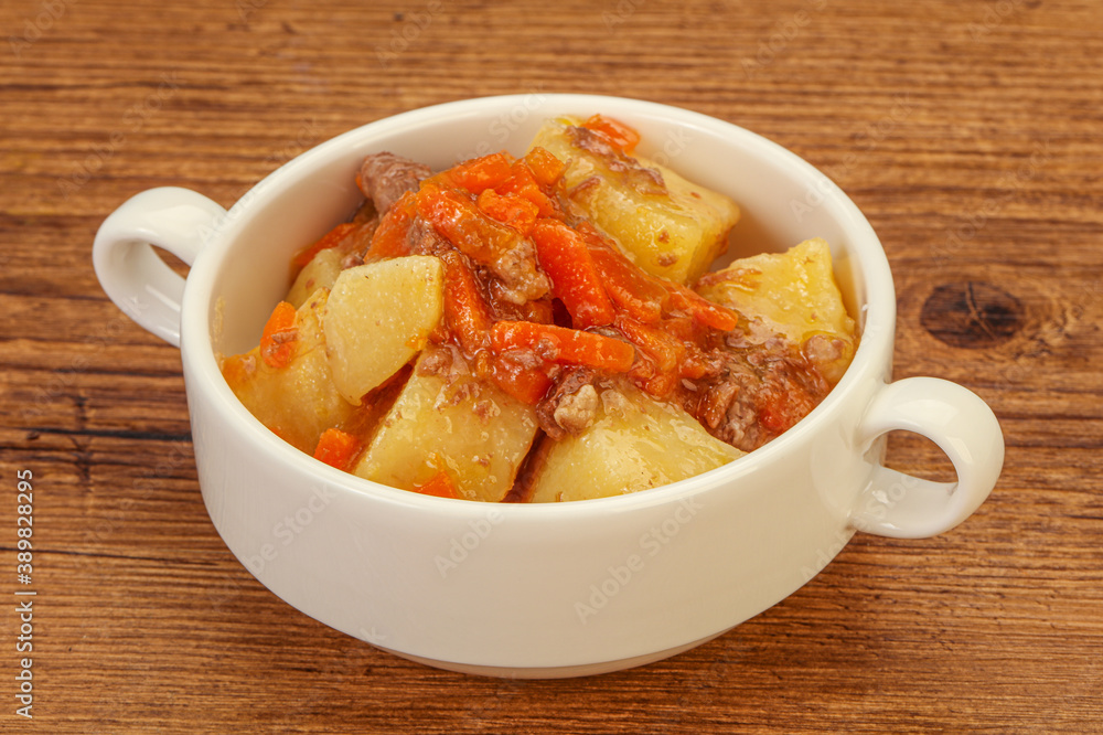 Roasted potato and beef with sauce Roasted potato and beef with sauce