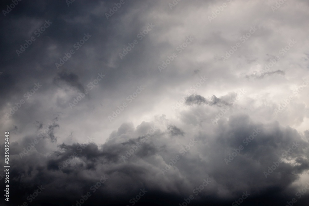 Fototapeta premium Dramatic gray clouds in the sky. Gray and white cloudy sky