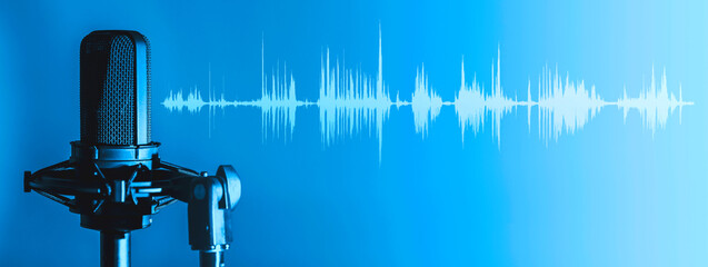 Microphone with waveform on blue background, broadcasting or podcasting banner