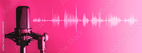 Microphone with waveform on pink background, broadcasting or podcasting banner