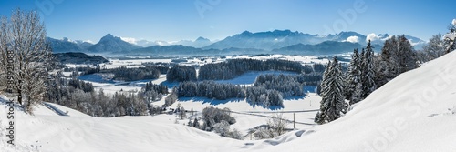 Panorama Landschaft im Winter im Allgäu