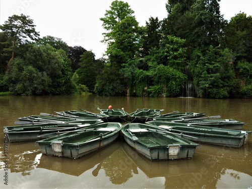 Φωτογραφία Rowing boats for hire on a lake in a park in Strasbourg