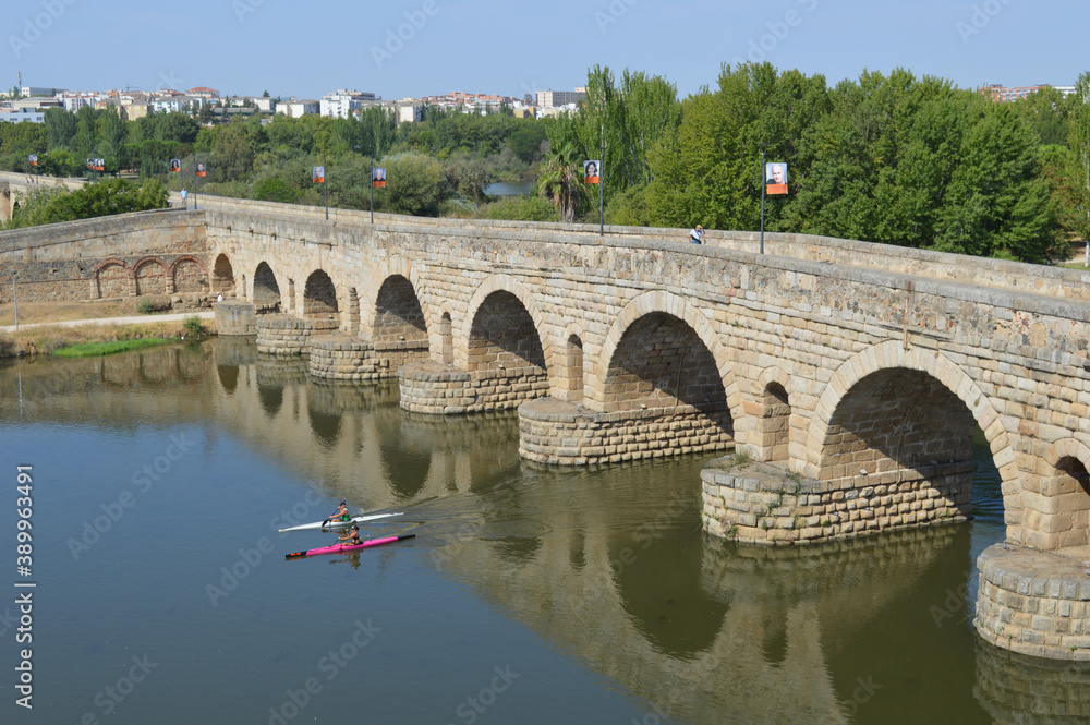 Fototapeta premium puente romado de Mérida, extremadura, españa.