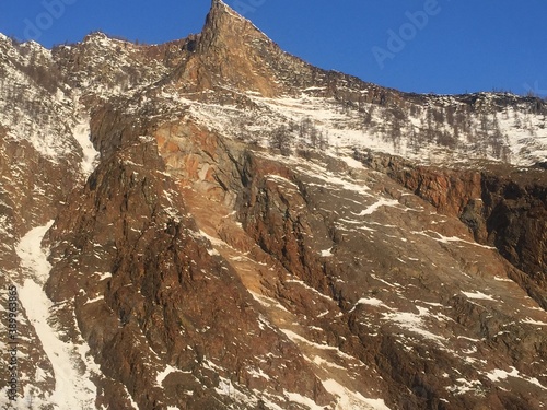 snow mountain 