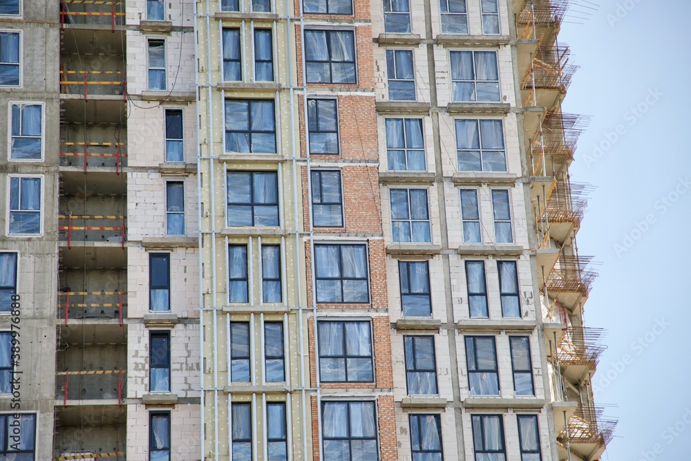 fasad tall windows