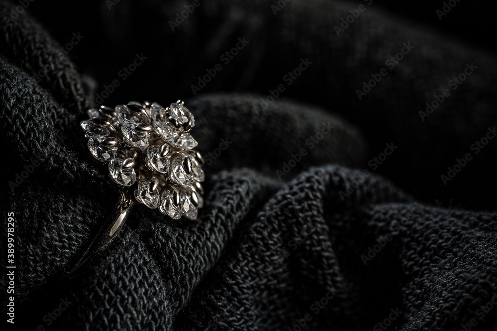 Ring with crystals