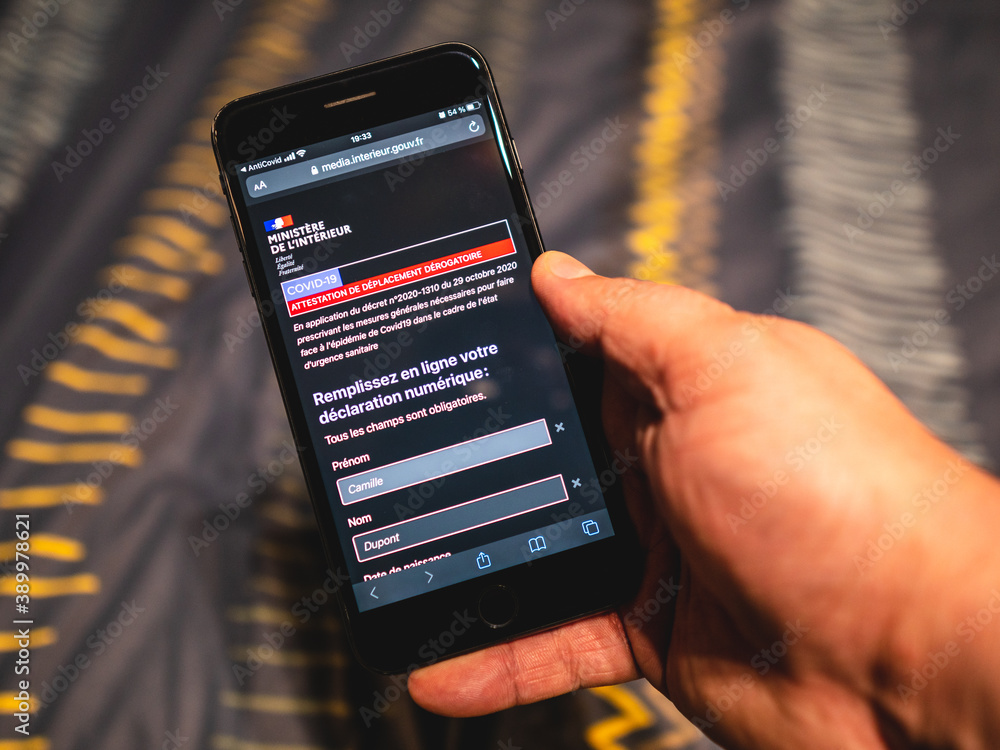 Attestation de déplacement sur téléphone portable - Remplir une