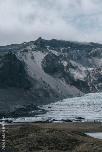 Fototapeta Naklejka Na Ścianę i Meble -  Icelandic Glaciers and Icebergs, Landscape in Summer
