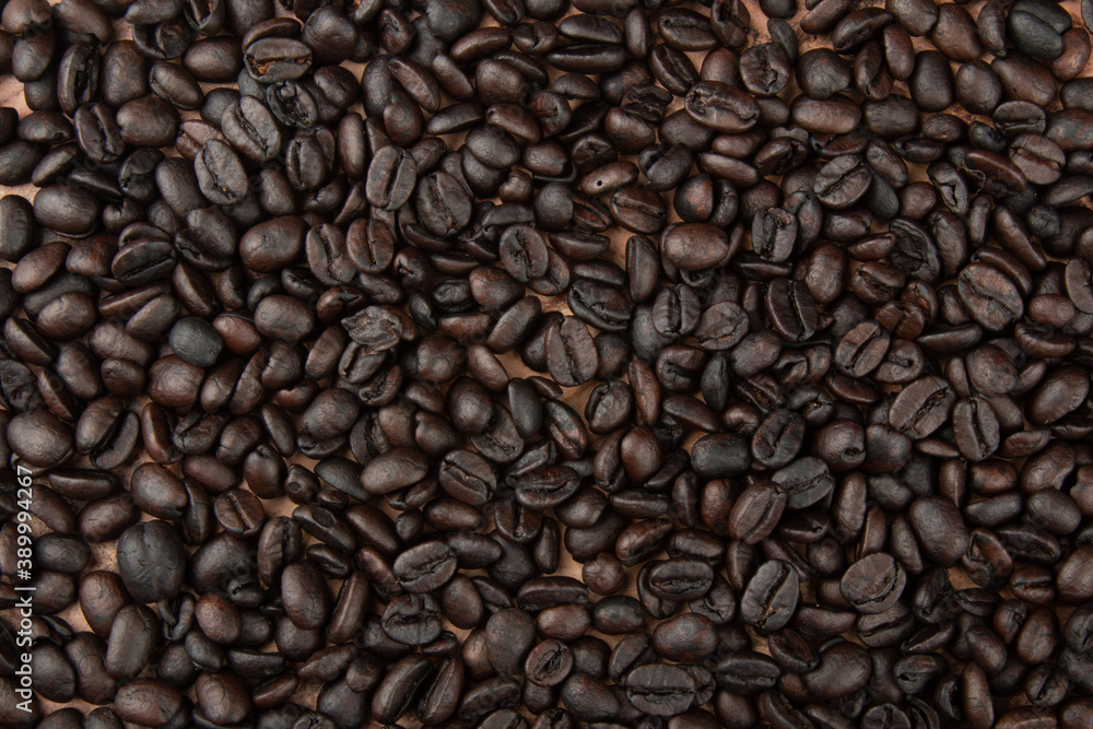 Obraz premium Roasted coffee beans. Detail view of the texture.